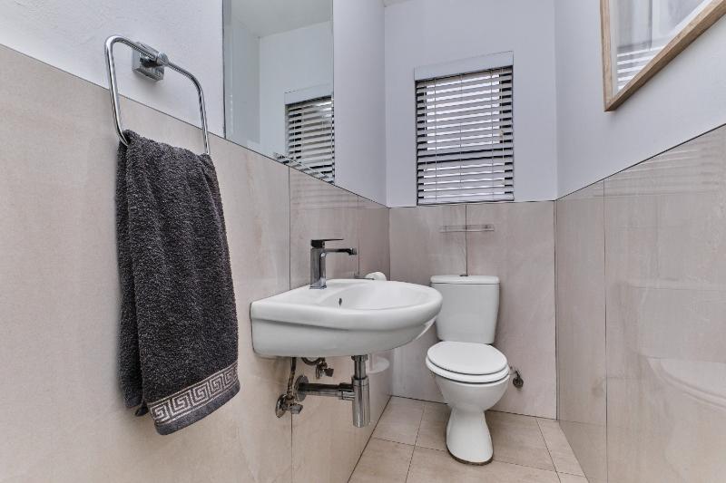 3 Bedroom Property for Sale in Amorosa Gauteng