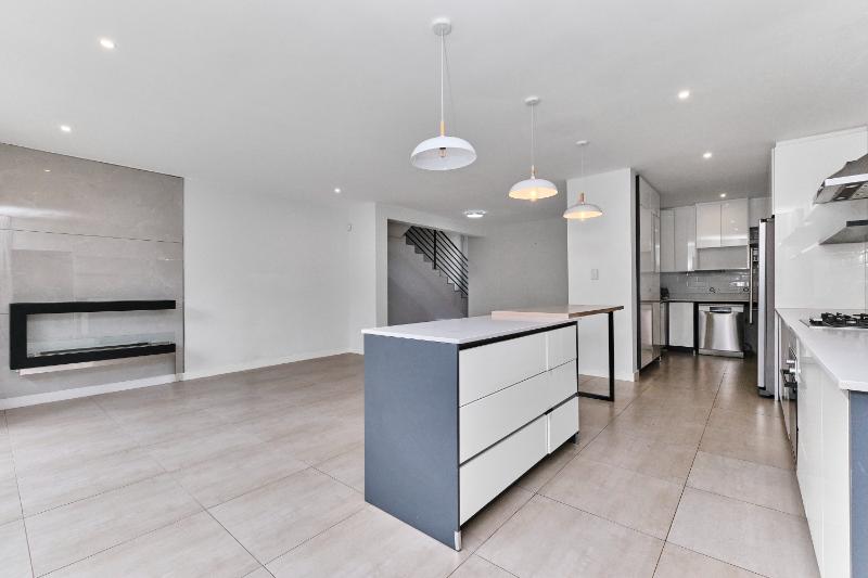 3 Bedroom Property for Sale in Amorosa Gauteng