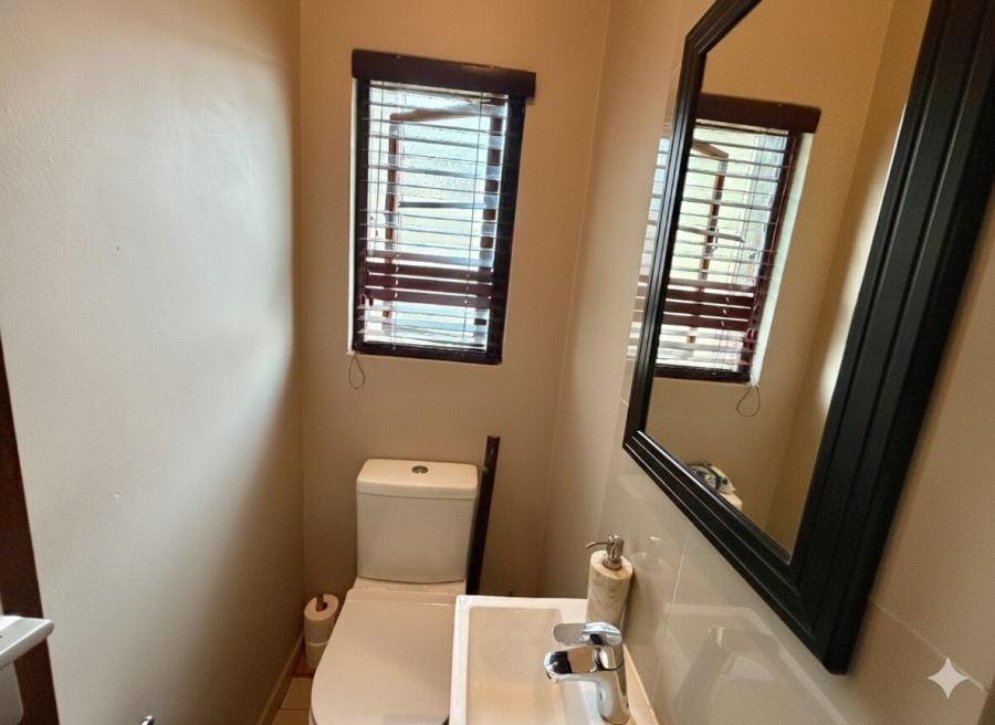 To Let 3 Bedroom Property for Rent in Barbeque Downs Gauteng