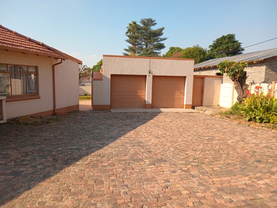 3 Bedroom Property for Sale in Kew Gauteng