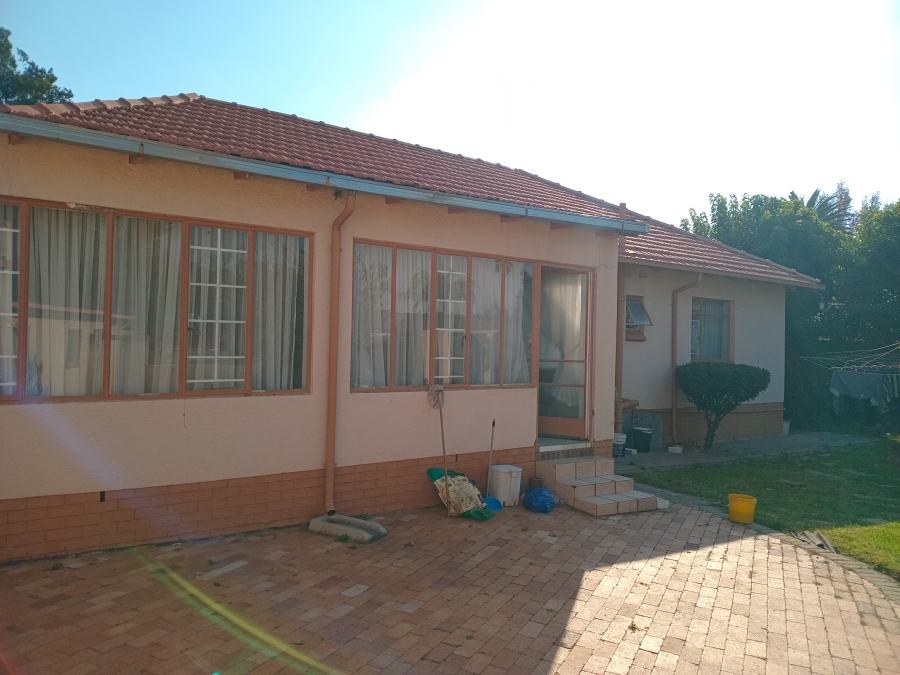3 Bedroom Property for Sale in Kew Gauteng