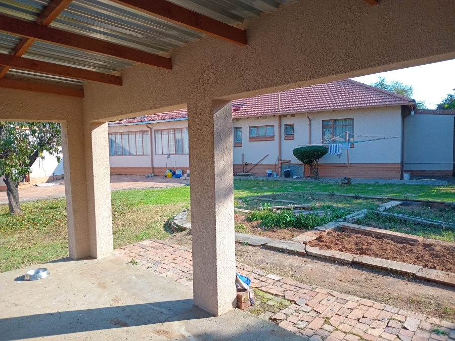3 Bedroom Property for Sale in Kew Gauteng