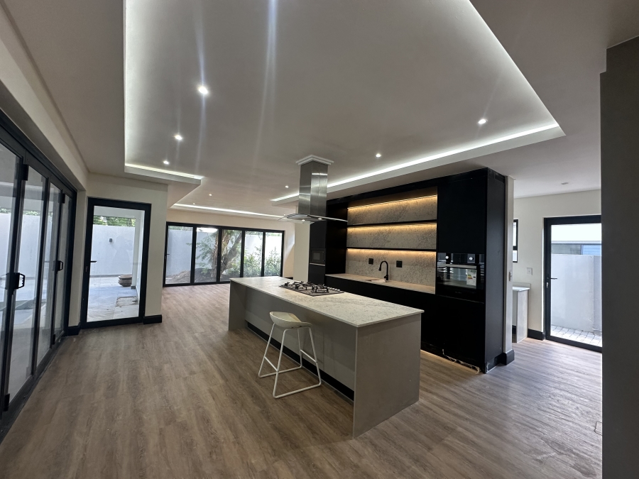 To Let 4 Bedroom Property for Rent in Bryanston Gauteng