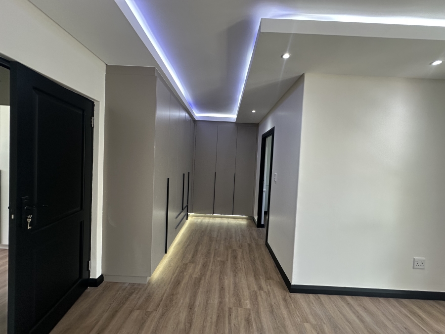 To Let 4 Bedroom Property for Rent in Bryanston Gauteng