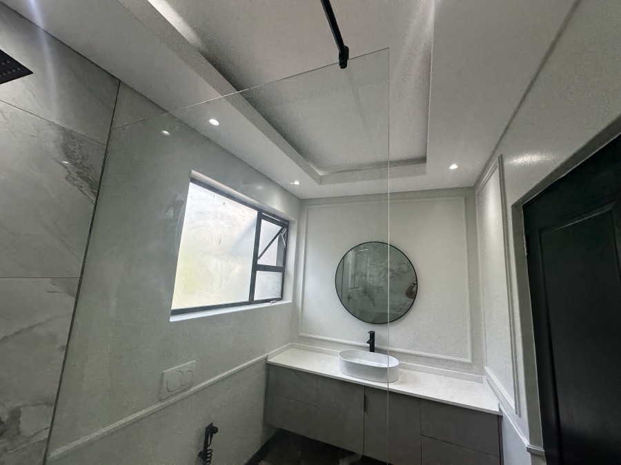 To Let 4 Bedroom Property for Rent in Bryanston Gauteng