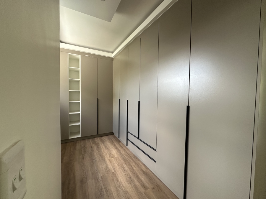 To Let 4 Bedroom Property for Rent in Bryanston Gauteng