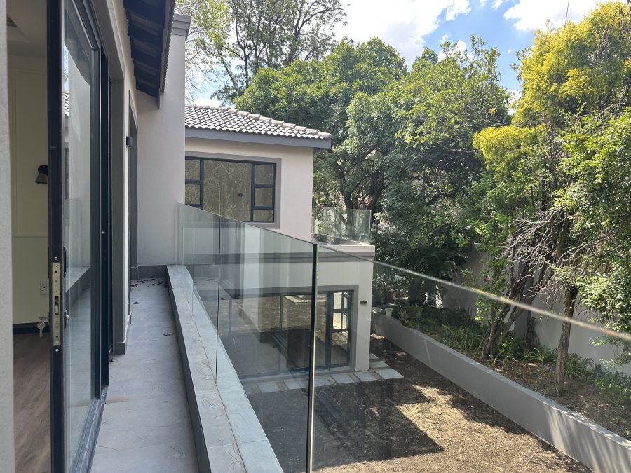 To Let 4 Bedroom Property for Rent in Bryanston Gauteng