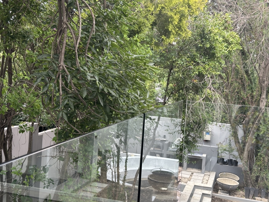 To Let 4 Bedroom Property for Rent in Bryanston Gauteng