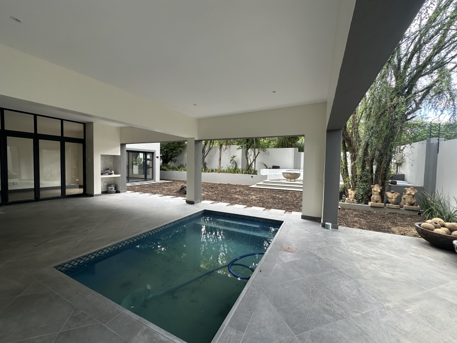 To Let 4 Bedroom Property for Rent in Bryanston Gauteng