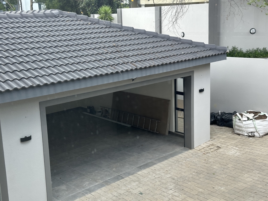 To Let 4 Bedroom Property for Rent in Bryanston Gauteng