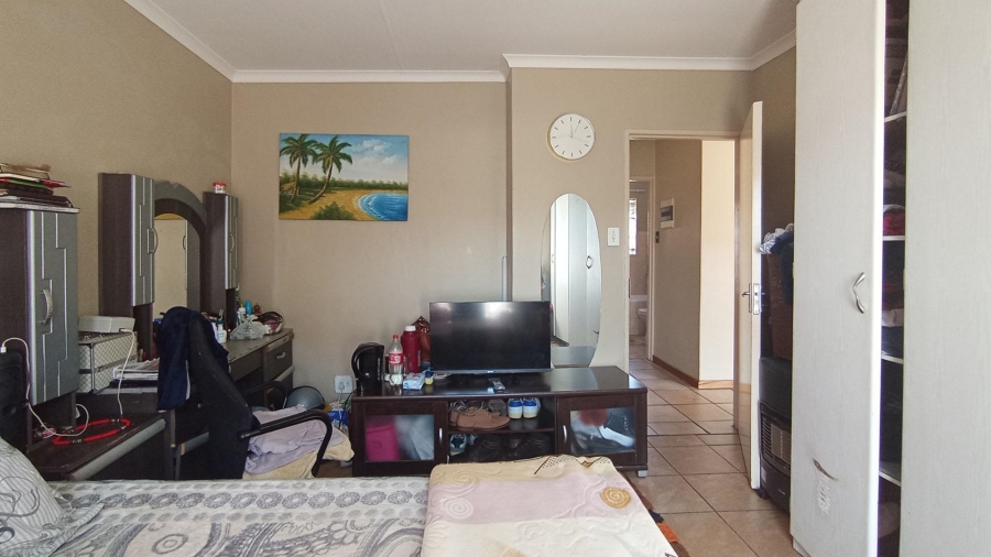 2 Bedroom Property for Sale in Amberfield Gauteng