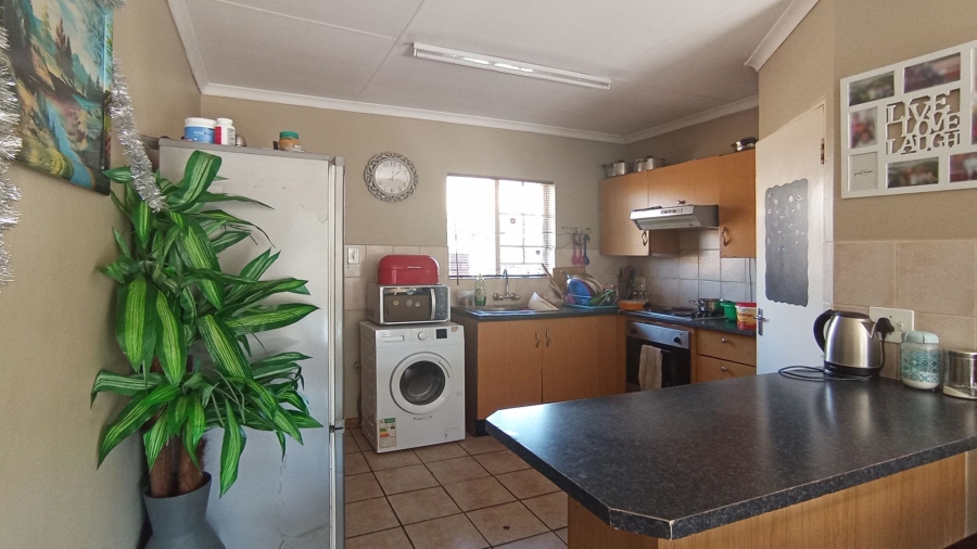 2 Bedroom Property for Sale in Amberfield Gauteng