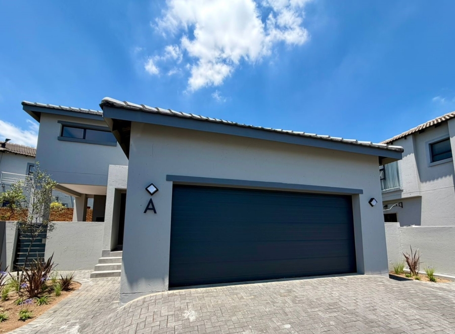 4 Bedroom Property for Sale in Thatchfield Hills Gauteng