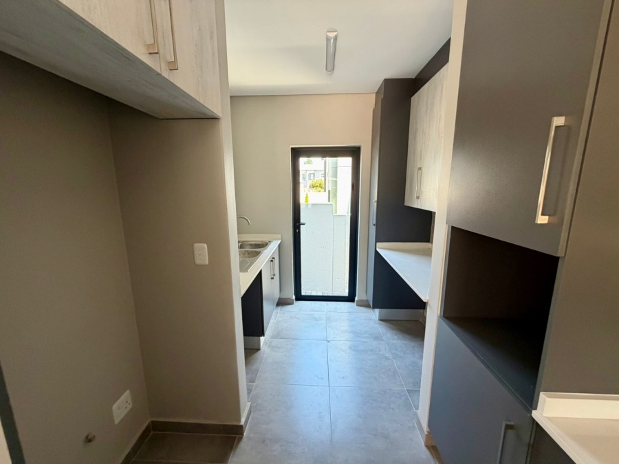 4 Bedroom Property for Sale in Thatchfield Hills Gauteng