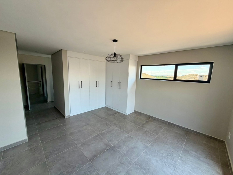 4 Bedroom Property for Sale in Thatchfield Hills Gauteng