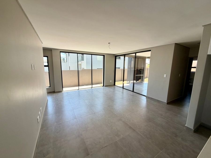 4 Bedroom Property for Sale in Thatchfield Estate Gauteng