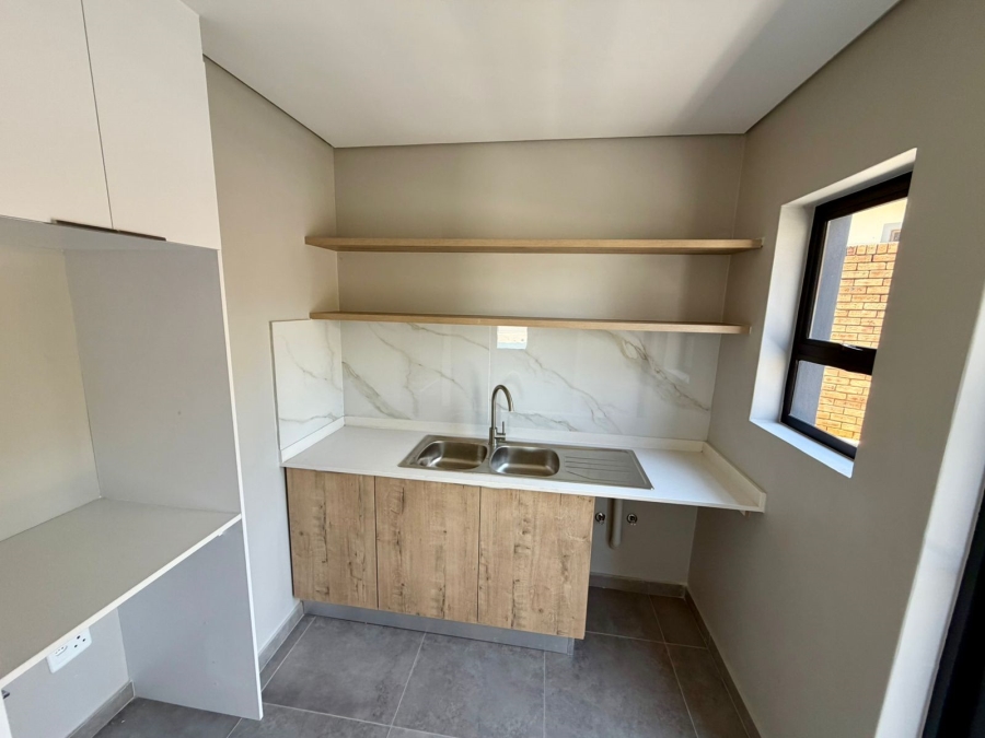 4 Bedroom Property for Sale in Thatchfield Estate Gauteng