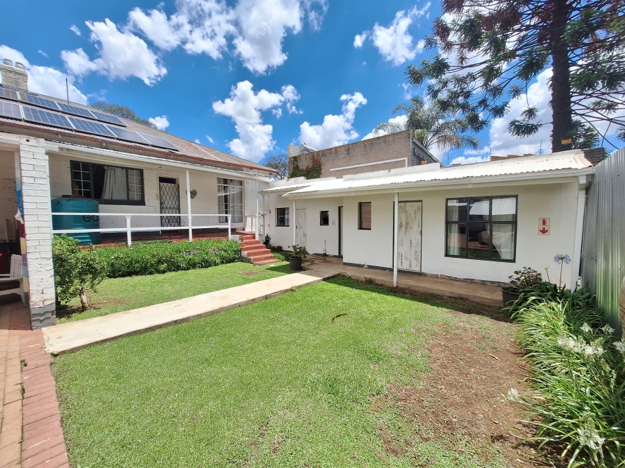 17 Bedroom Property for Sale in Melville Gauteng