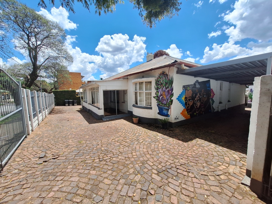 17 Bedroom Property for Sale in Melville Gauteng