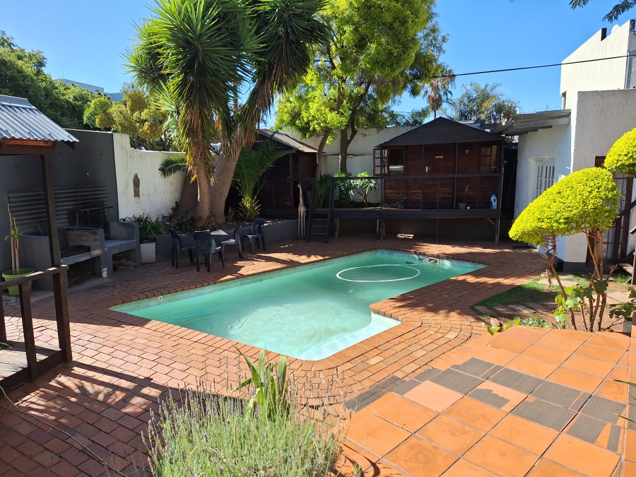 17 Bedroom Property for Sale in Melville Gauteng