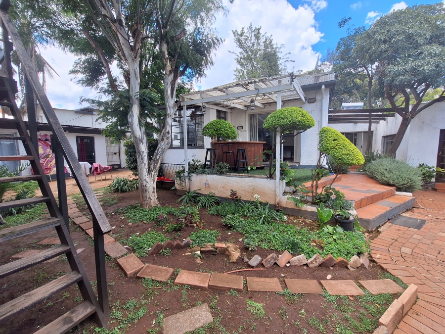 17 Bedroom Property for Sale in Melville Gauteng