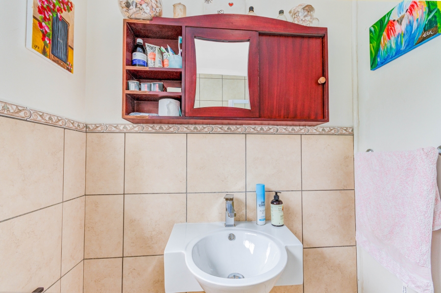 1 Bedroom Property for Sale in Kensington B Gauteng