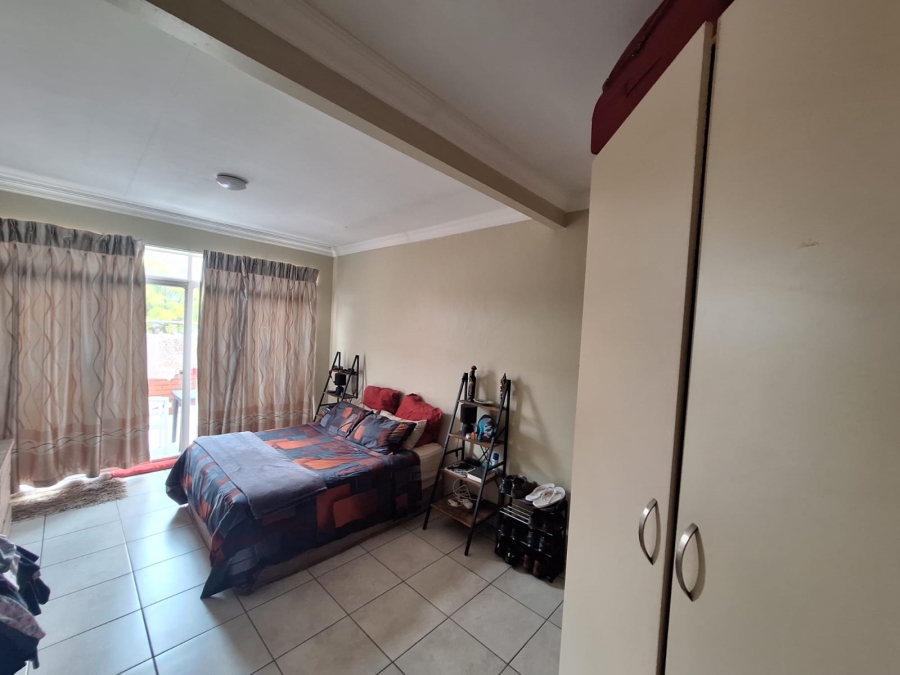 3 Bedroom Property for Sale in Eldoraigne Gauteng