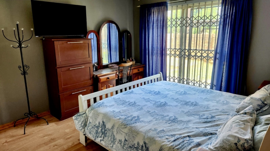 3 Bedroom Property for Sale in Rooihuiskraal North Gauteng