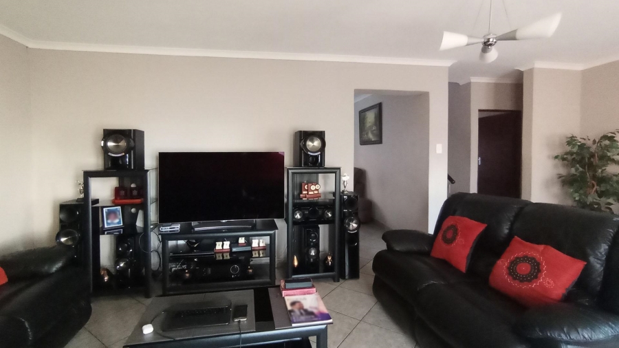 3 Bedroom Property for Sale in Ninapark Gauteng