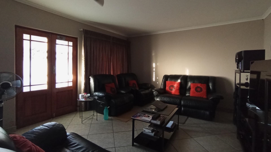 3 Bedroom Property for Sale in Ninapark Gauteng