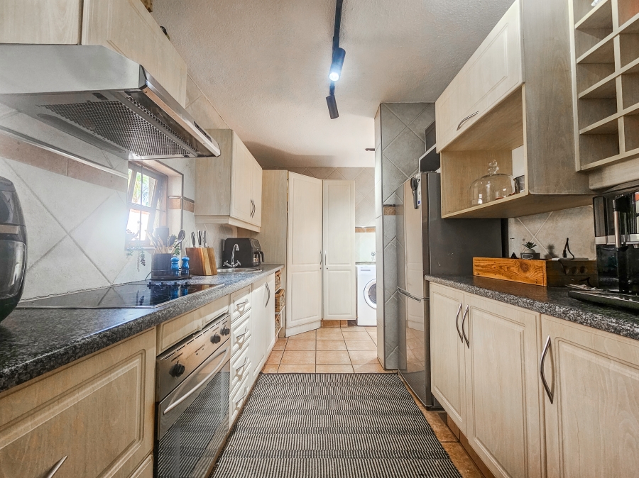 3 Bedroom Property for Sale in Faerie Glen Gauteng