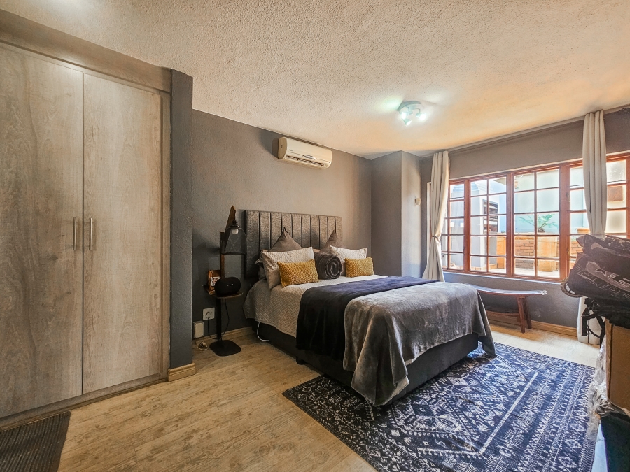 3 Bedroom Property for Sale in Faerie Glen Gauteng