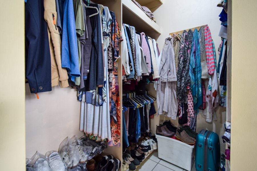 5 Bedroom Property for Sale in Garsfontein Gauteng