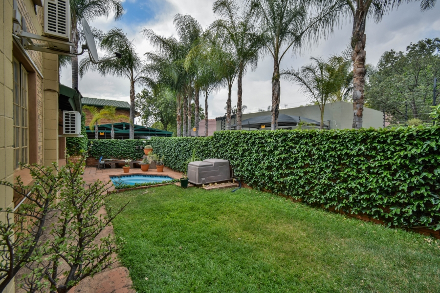 5 Bedroom Property for Sale in Garsfontein Gauteng