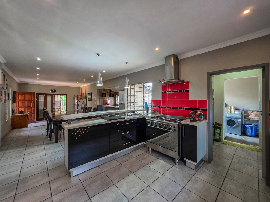 3 Bedroom Property for Sale in Garsfontein Gauteng