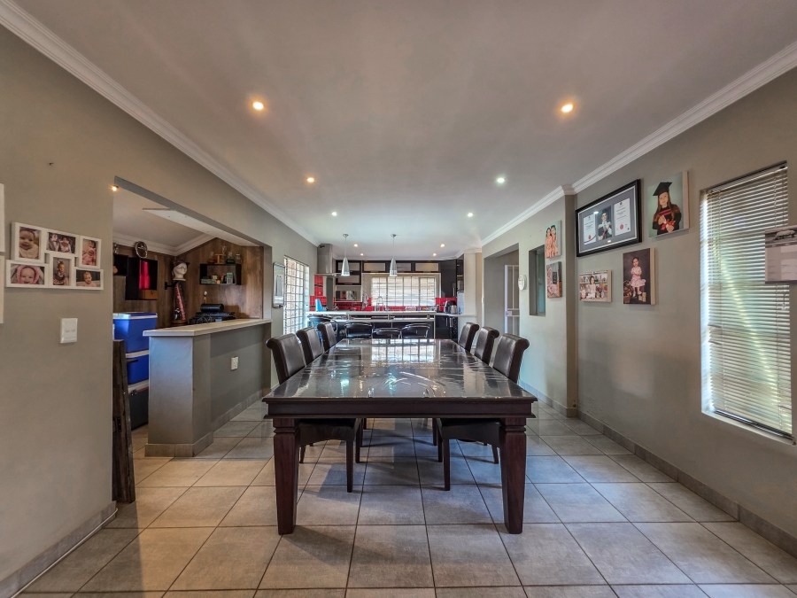 3 Bedroom Property for Sale in Garsfontein Gauteng