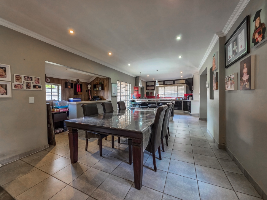 3 Bedroom Property for Sale in Garsfontein Gauteng