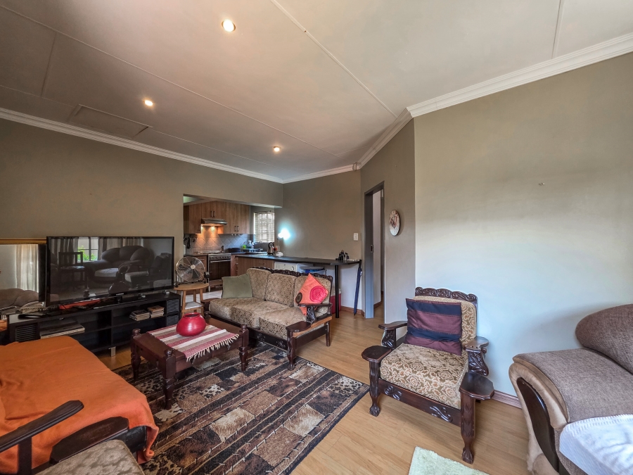 3 Bedroom Property for Sale in Garsfontein Gauteng