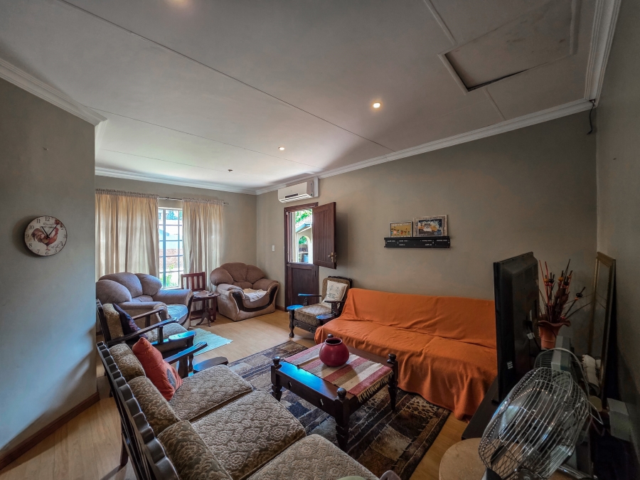 3 Bedroom Property for Sale in Garsfontein Gauteng