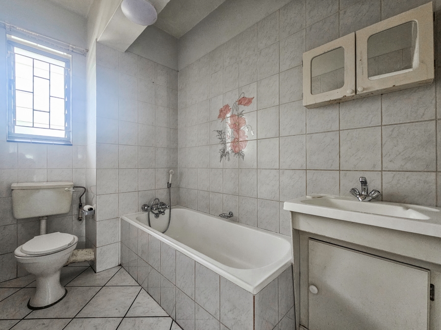 3 Bedroom Property for Sale in Waverley Gauteng