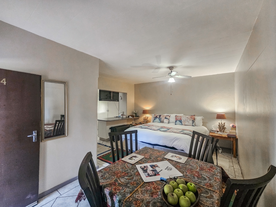 3 Bedroom Property for Sale in Waverley Gauteng