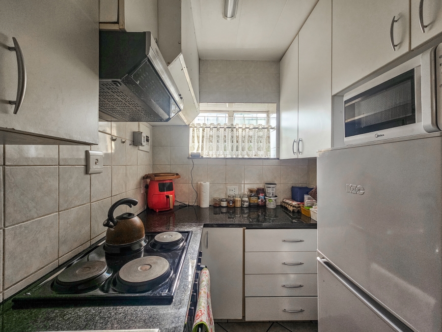 3 Bedroom Property for Sale in Waverley Gauteng