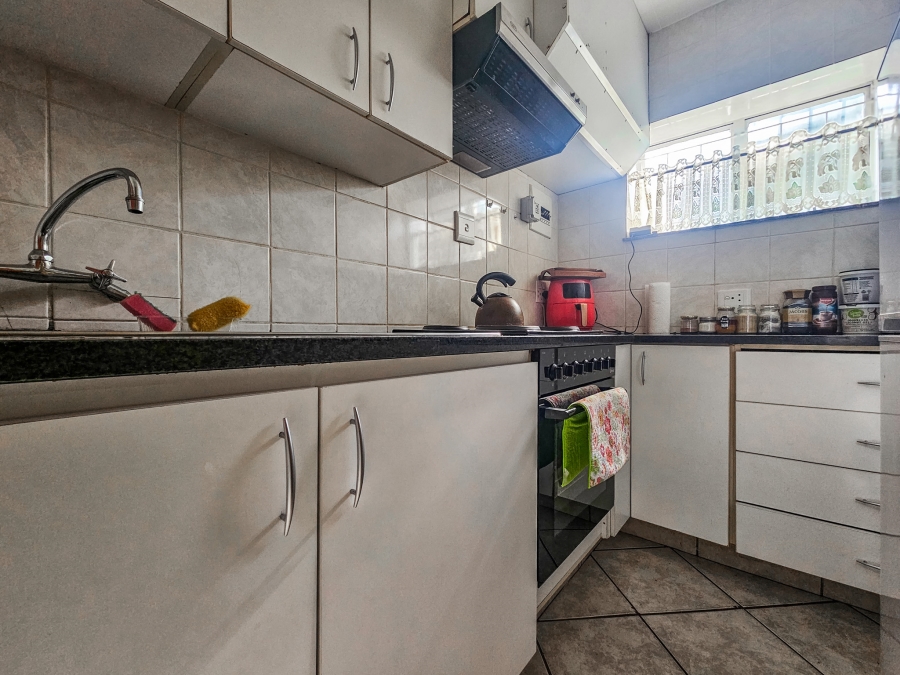 3 Bedroom Property for Sale in Waverley Gauteng