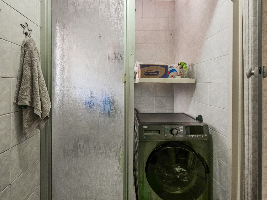 3 Bedroom Property for Sale in Waverley Gauteng