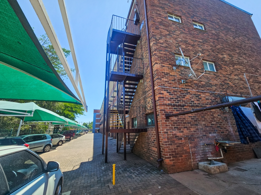 3 Bedroom Property for Sale in Waverley Gauteng