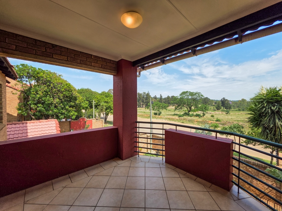 2 Bedroom Property for Sale in Moreleta Park Gauteng