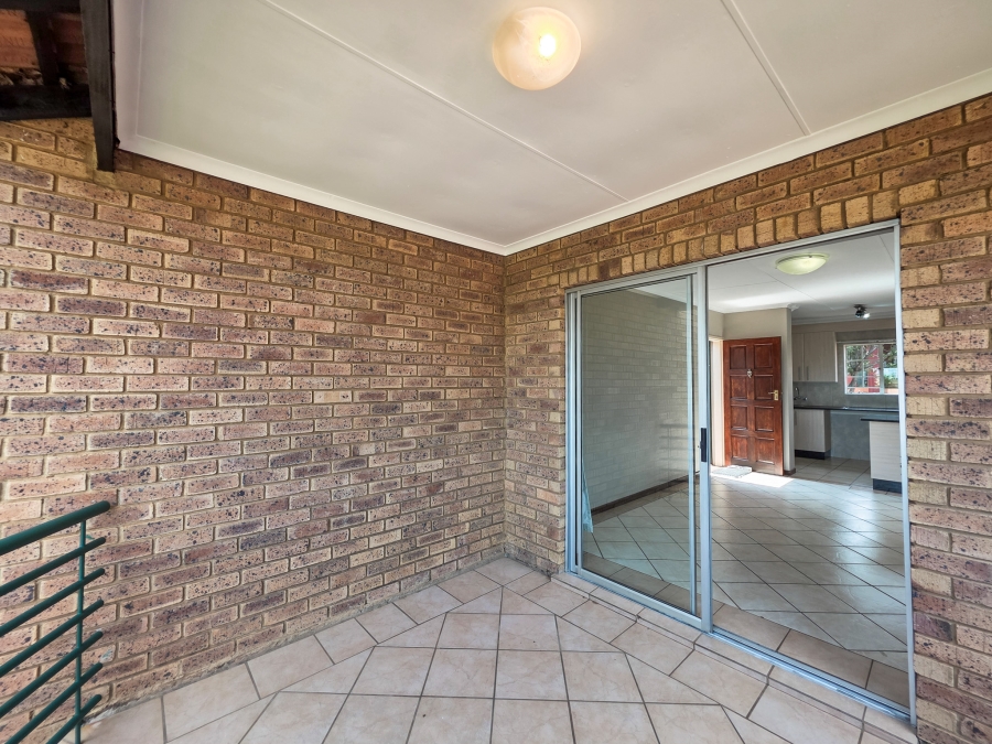 2 Bedroom Property for Sale in Moreleta Park Gauteng