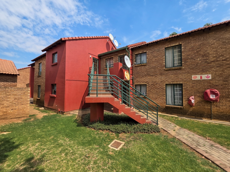 2 Bedroom Property for Sale in Moreleta Park Gauteng