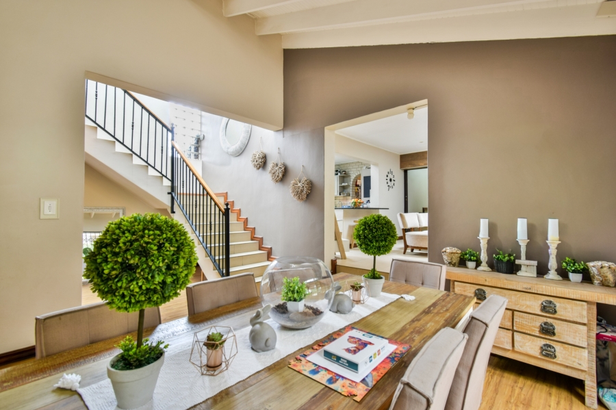 4 Bedroom Property for Sale in Moreleta Park Gauteng