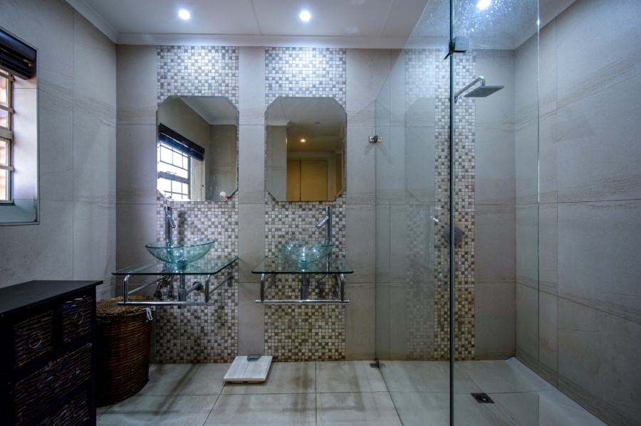 4 Bedroom Property for Sale in Moreleta Park Gauteng